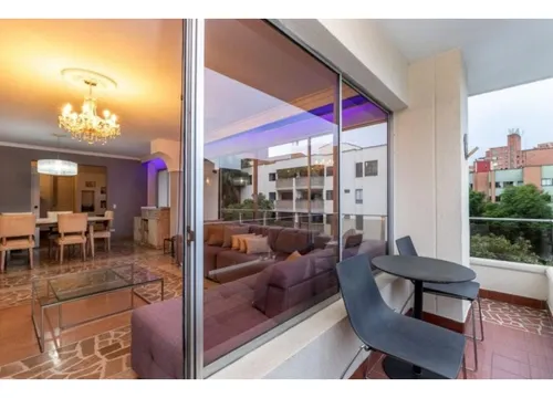 Apartamento En Venta Laureles