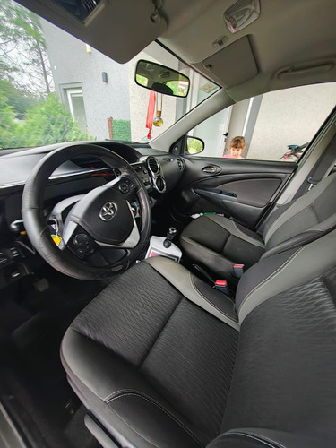 Toyota Etios 1.5 Xs