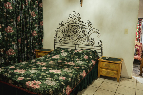 Hospedaje Y Alojamiento En Cabañas Familiares A 200 Metros De La Iglesia, Estacionamiento, Internet Fibra Optica, Cocina, Parrilleras, Terrazas, Paseos, Fogatas