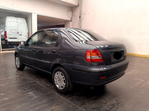 Imagen 3 de 15 de Fiat Siena Fire