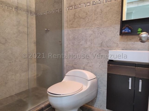 Imagen 11 de 27 de Casa Remodelada Con Piscina Duplex 220mts Conj Privado Palo Negro Estef 22-7076
