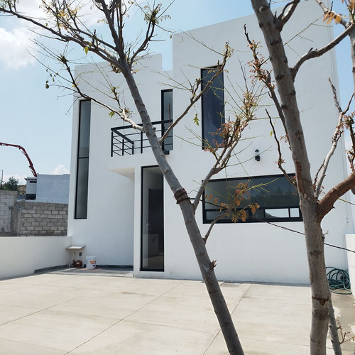 Casas En Venta En El Condado, Jardín, 3 Recamaras, Una En Pb, De Lujo !