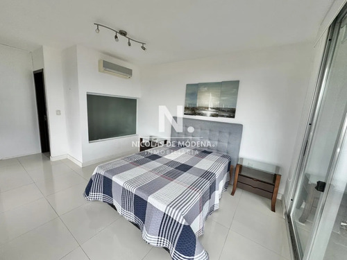Frente Al Mar Apartamento En Venta De 2 Dormitorios En Mansa Con Parrillero Propio