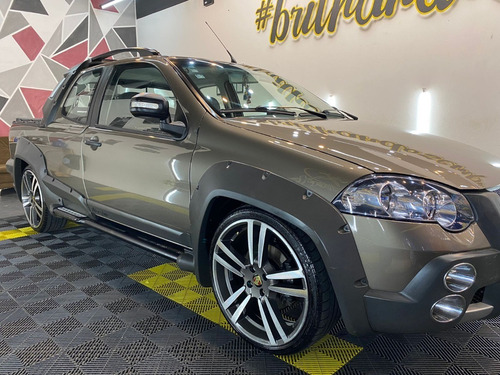Imagem 2 de 9 de Strada Aventure 1.8 Flex Locker Cabine Dupla Manual