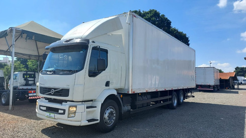 Volvo Vm 270 Ano 2013 Cambio Manual Baú