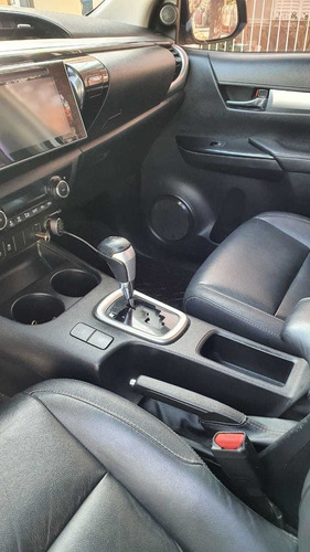 Toyota Hilux 2.8 Cd Srx 177cv 4x4 At 2017