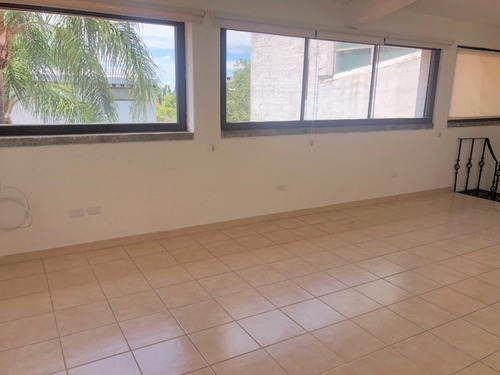 Imagen 28 de 29 de Rento En Cuernavaca Vista Hermosa Zona Dorada 2 Encantadoras Y Amplias Villas Estilo Mexicano Moderno Recien Remodeladas En Pequeño Y Exclusivo Conjunto Con Jacuzzi Privado Y Alberca Con Calf. Solar
