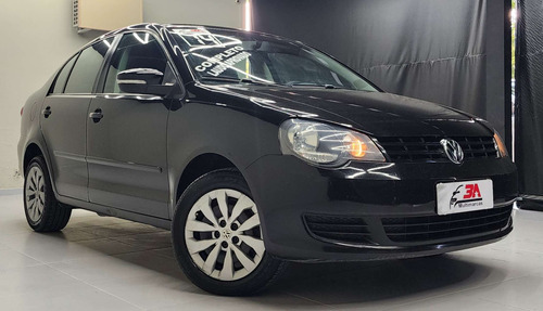 Volkswagen Polo Sedan 1.6 MI 8V FLEX 4P MANUAL