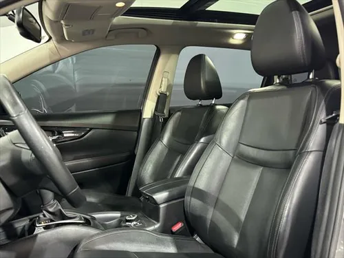 Nissan X-Trail 2.5 Exclusive 3 Row Cvt