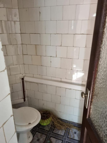 Imagen 22 de 23 de Casa -casa, Próximo 18 De Julio Y Tacuarembó, 248 M2 !!