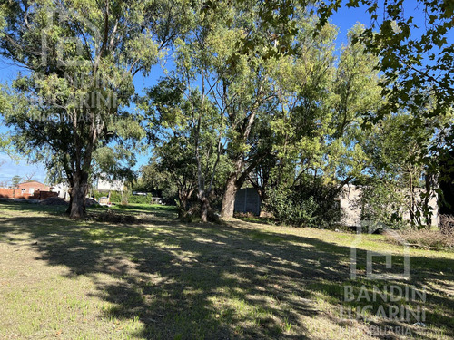 Terreno En Venta En Ranelagh Loteo El Relincho Cerrado. Oportunidad Pago Contado. Esriturado.