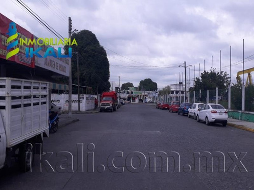Imagen 4 de 10 de Local Comercial En Venta Tajin