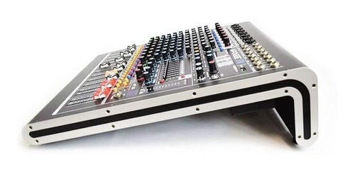 Imagen 2 de 2 de Consola Apogee F8 de mezcla
