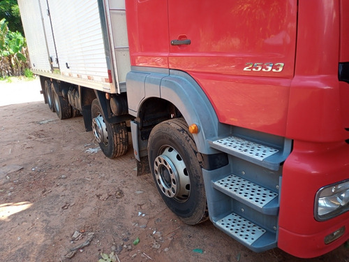 Imagem 10 de 12 de Mercdes Benz Axor 2533