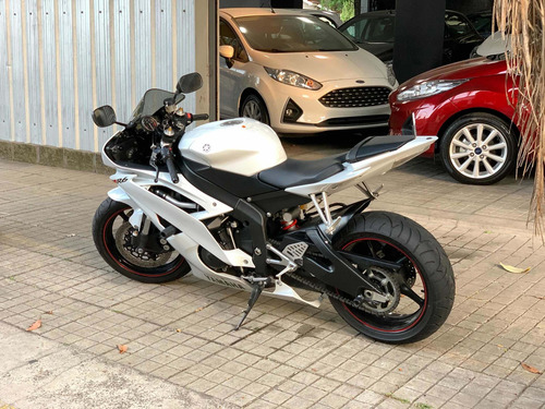 Yamaha R6 /// 2011 - 18.000km