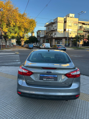 Ford Focus III 2.0 Sedan Se Plus Mt