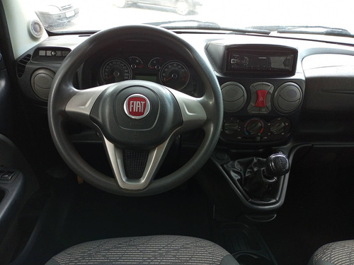 Imagem 7 de 13 de Fiat Doblò 1.8 Mpi Essence 7l 16v Flex 4p Manual