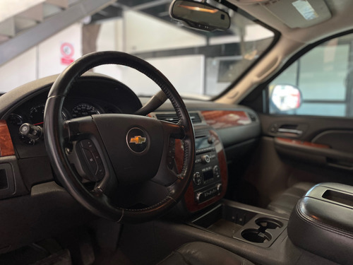 Chevrolet Suburban D Piel Aa Dvd Qc 4x4 At