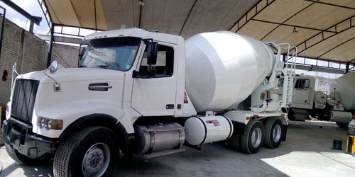 Camion  Revolvedor De Concreto Volvo 2002,trompo,hormigonero