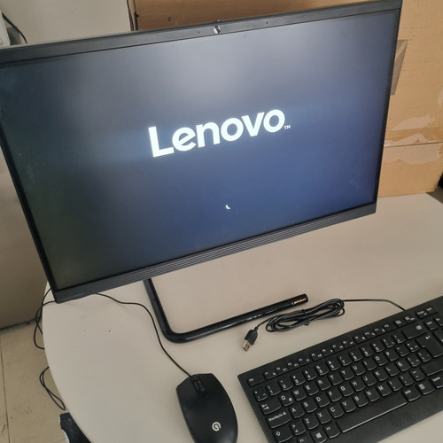 Lenovo Aio 1tb 256ssd 12gb Ram Ic3 Decima Generacion Negro (Usado)