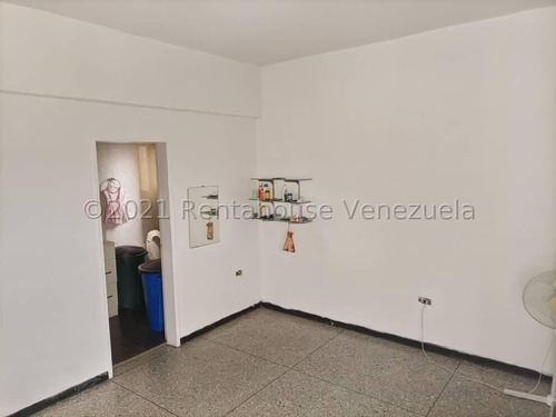Imagen 26 de 30 de !!!sp!! Apartamento En Venta Centro Barquisimeto Lara, Venezuela , 0424-5197639 + Cod + 23-18635 $ 22000 4 Dormitorios 3 Baños 140 M²