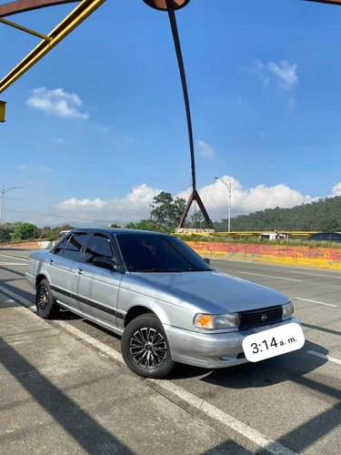 Nissan Sentra 1.6 B13 Std