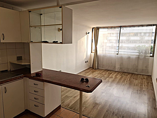 Departamento Pasaje Elisa Cole, Santiago Centro