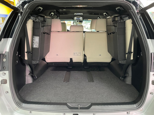 Toyota Hilux SW4 2.8 D-4D TURBO DIAMOND 7L 4X4