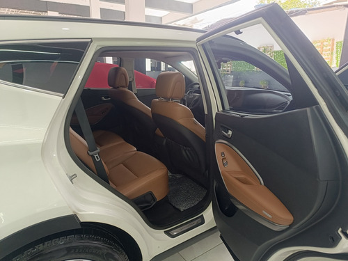 Hyundai Santa Fe 3.3 7l 4wd Aut. 5p