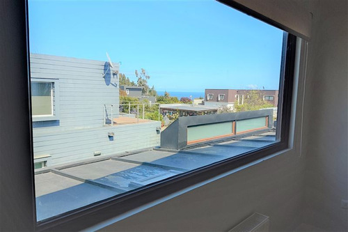 Casa En Venta De 6 Dorm. En Santo Domingo