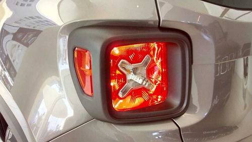 Imagen 6 de 15 de Jeep Renegade 1.8 Sport At Plus