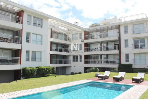 Hermoso Departamento En Venta De 2 Dormitorios.- Ref: 3327