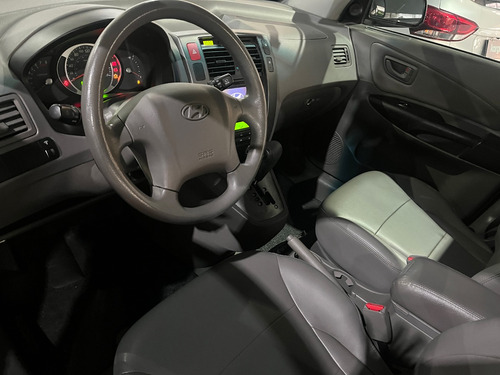 Hyundai Tucson 2.0 MPFI GLS 16V 143CV 2WD FLEX 4P AUTOMÁTICO