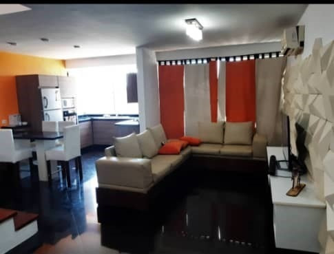 Imagen 2 de 14 de Apartamento Penthouse Urb Playa Grande edif Oasis Marino La Guaira