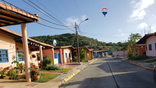 Imagen 19 de 20 de Casa En Mundo Nuevo, Los Robles, Urbanización El Portal De Los Robles, Municipio Maneiro, Isla De Margarita.
