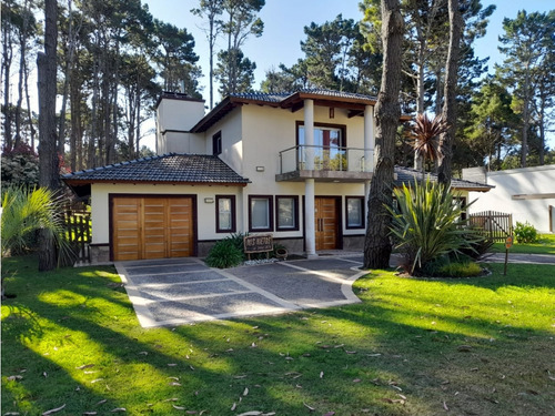 Pinamar - Casa Los Nietos - Moderna Y Funcional