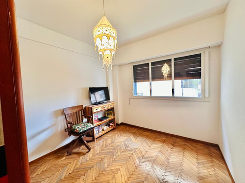 Departamento En Avenida Juan Bautista Alberdi 200