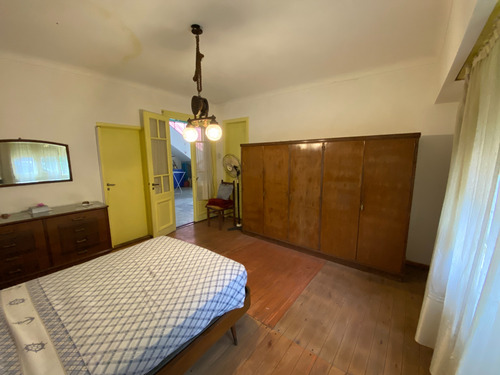 Oportunidad De Casa En Parque Avellaneda