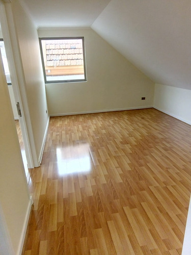 Imagen 17 de 21 de Full Remodelada Alto Macul Conjunto Cerrado