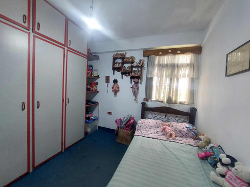 Amr Vende Apartamento Unidad Vecinal De 70 Metros