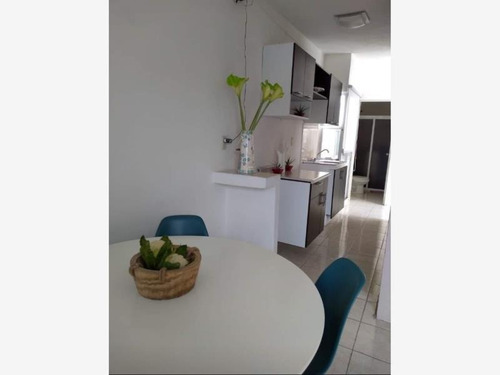 Imagen 3 de 7 de Casa Sola En Venta Lomas De Río Medio Cuatro