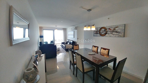Apartamento En Punta Del Este, Brava | Parolin Propiedades Ref:3618- Ref: 3618