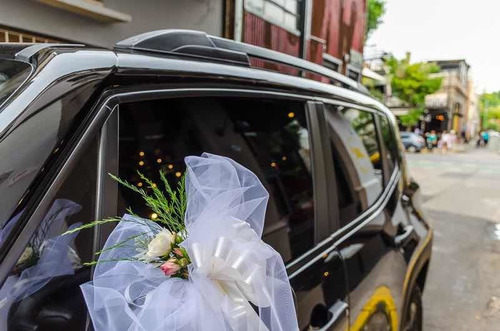 Imagen 5 de 9 de Alquiler De Auto Para Casamiento, 15 Años, Evento