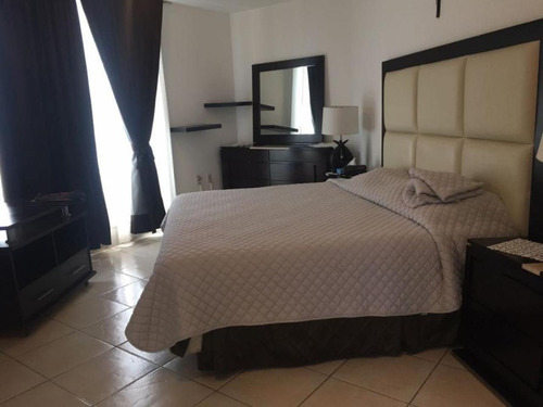 Casa En Renta En Residencial Toscana, Irapuato, Gto.