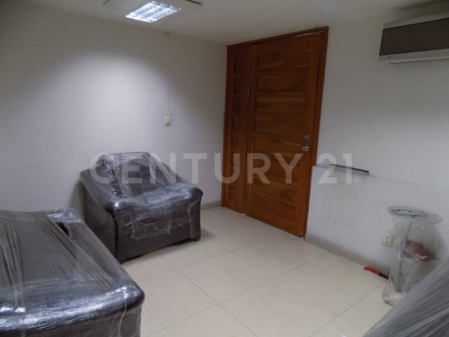 Oficinas En Venta, Col. Centro, Coatzacoalcos, Ver.