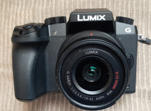 Camara Profesional Panasonic Lumix G7 Negro (Usado)