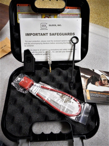 Imagen 3 de 10 de Caja Estuche Original De Pistola Glock 17 Made In Austria