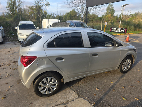Chevrolet Onix 1.4 Lt 98cv