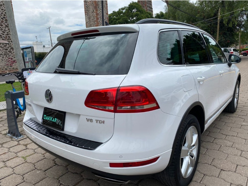 Imagen 13 de 15 de Volkswagen Touareg Tdi Blanca 2012 At V6 Dakkar Autos