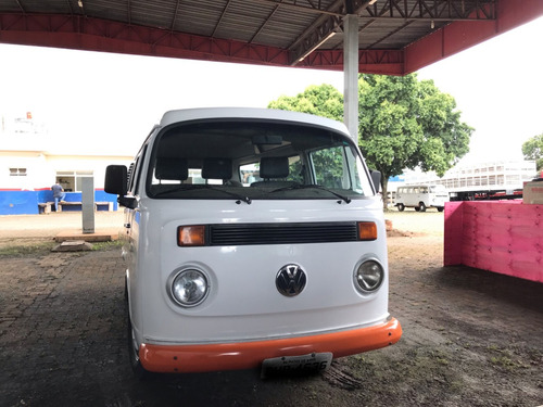 Volkswagen Kombi 1.6 3p Álcool
